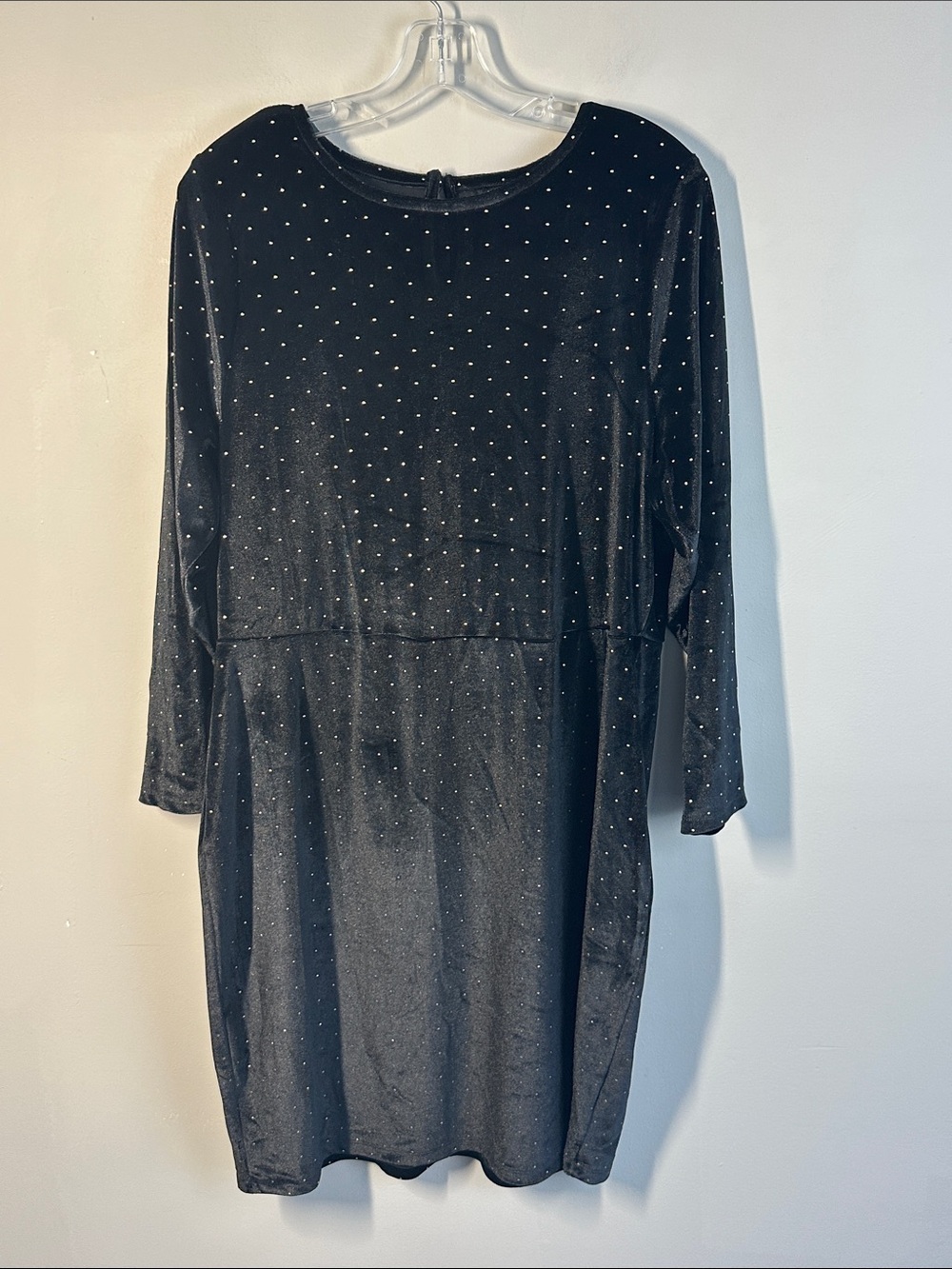 Torrid Black Velvet Long Sleeve Dress With Gold Stud Details Size 2(2X)